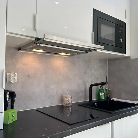 2 Pers Near Basel Stationnement Gratuit *